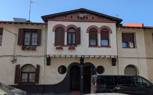 Chalet adosado en Romo