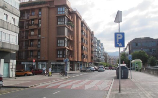 Dos apartamentos en piso dividido