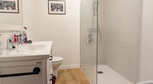 Piso junto al metro de Las Arenas