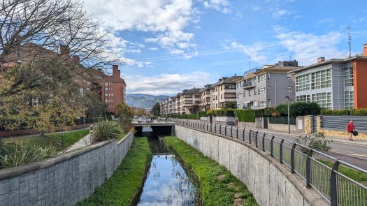 Adosado con jardin y terraza en Las Arenas